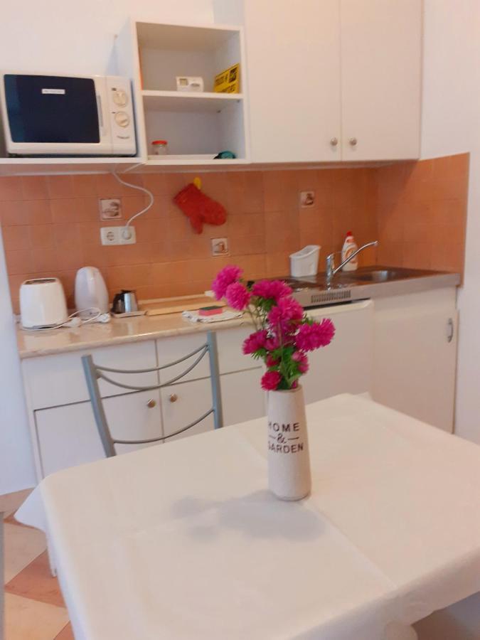 Petra Apartmanhaz Kehidakustány Dış mekan fotoğraf