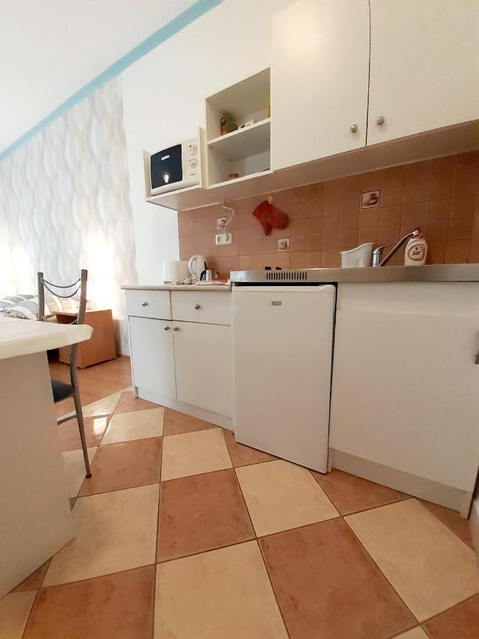 Petra Apartmanhaz Daire Kehidakustány Dış mekan fotoğraf