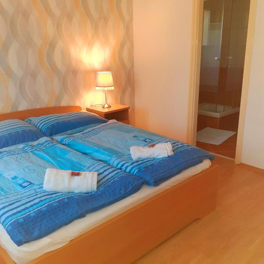 Petra Apartmanhaz Kehidakustány Dış mekan fotoğraf