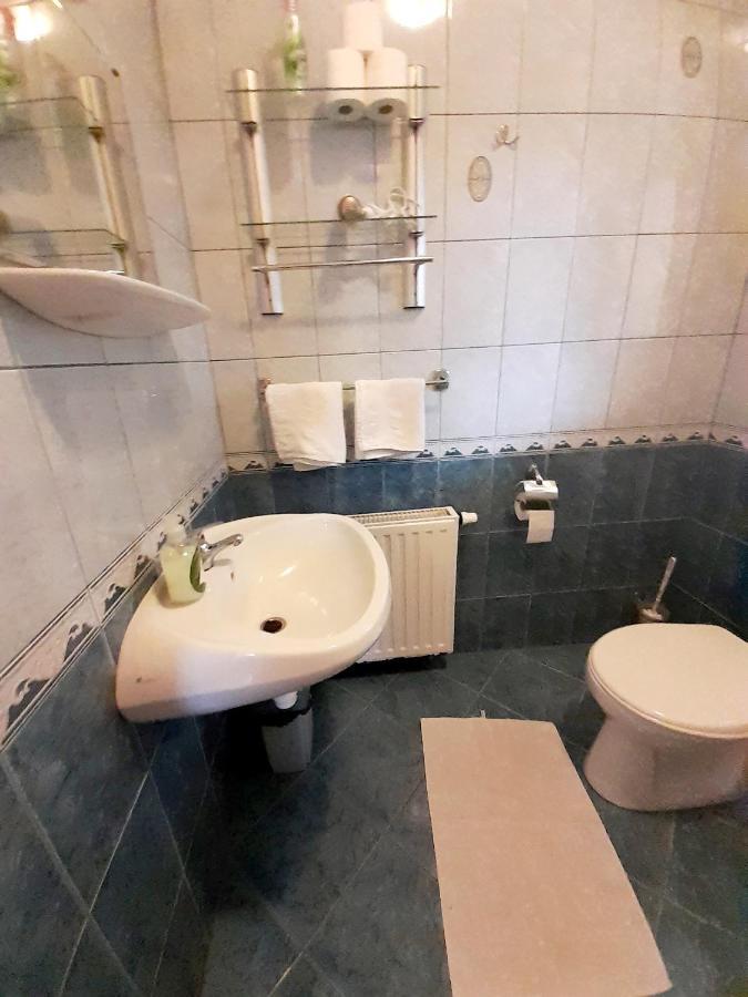 Petra Apartmanhaz Kehidakustány Dış mekan fotoğraf